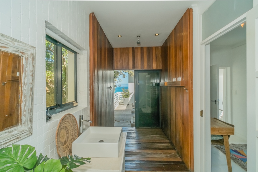 4 Bedroom Property for Sale in Misty Cliffs Western Cape
